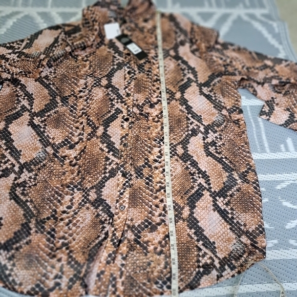 Fashion Nova Sariyah Snakeskin Shirt - Picture 11 of 12